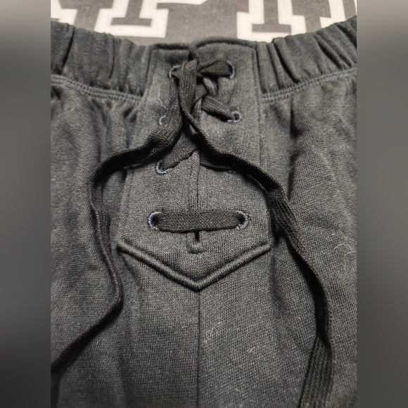 (H) VS Pink NWT Bling Miami Shorts ✨️ - Picture 4 of 6